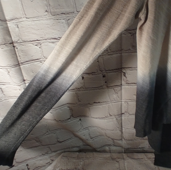 YFB Young Fabulous and Broke Dip Dye V Neck Long Sleeve Top S - Picture 9 of 14